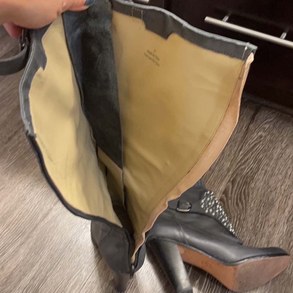 Preowned condition - Picture 6 of 12